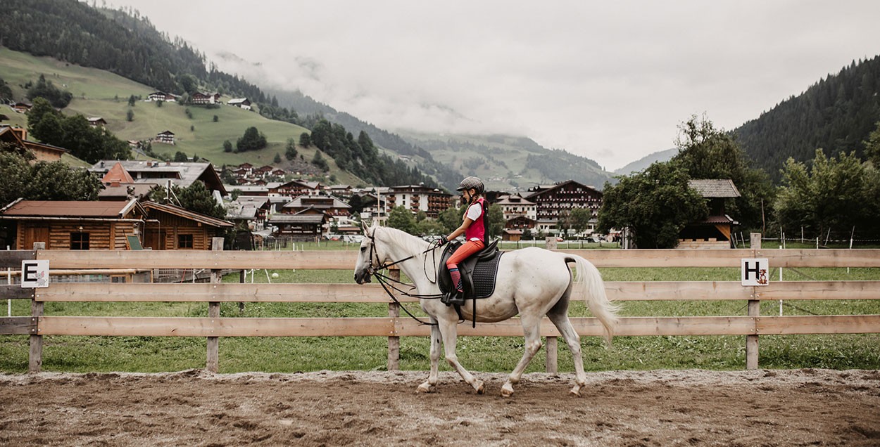 Reitunterricht für Erwachsene und Fortgeschrittene in Großarl